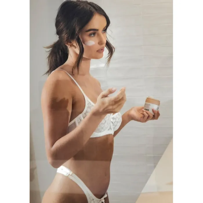 Увлажняющий крем для лица с постепенным эффектом загара Bali Body Gradual Face Tan