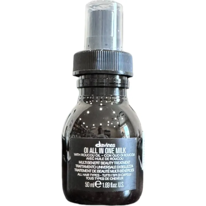 Молочко-спрей для волосся Davines Oi Multi Benefit Beauty Treament All In One Milk With Roucou Oil