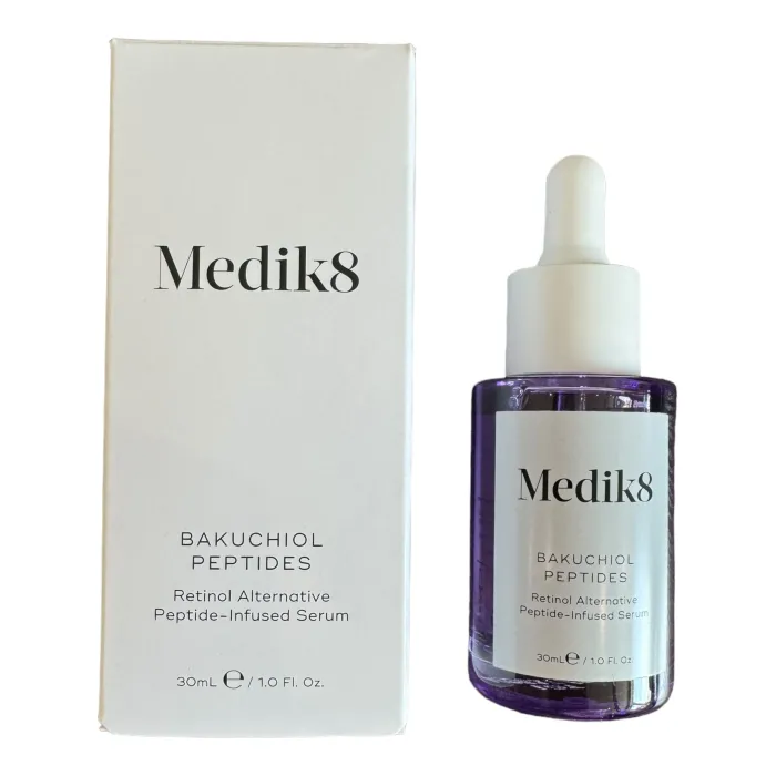 Пептидная сыворотка с бакучиолом Medik8 Bakuchiol Peptides