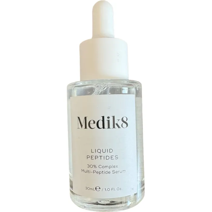 Рідкі пептиди з технологією косметичних дронів Medik8 Liquid peptide