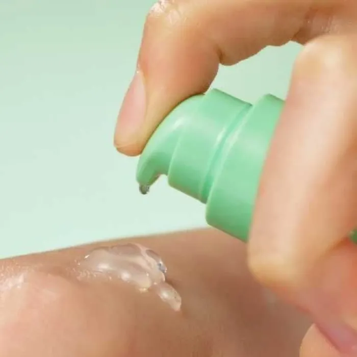 Заспокійлива сироватка з центелою без ефірних олій Purito Wonder Releaf Centella Serum Unscented