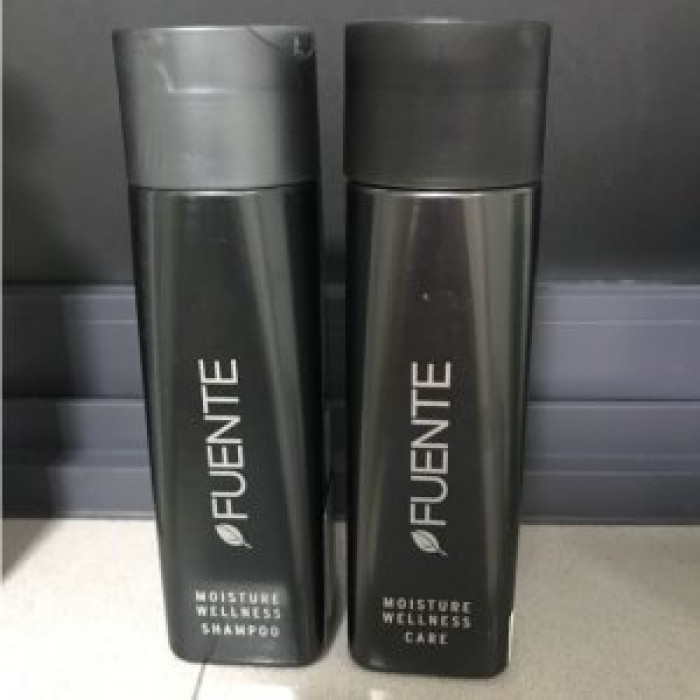 Інтенсивно зволожуючий шампунь Fuente Coco Moisture Shampoo